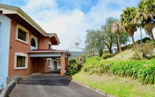 Casa en alquiler en San Rafael de Heredia con Maravillosas vistas