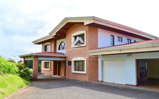 Casa en alquiler en San Rafael de Heredia con Maravillosas vistas