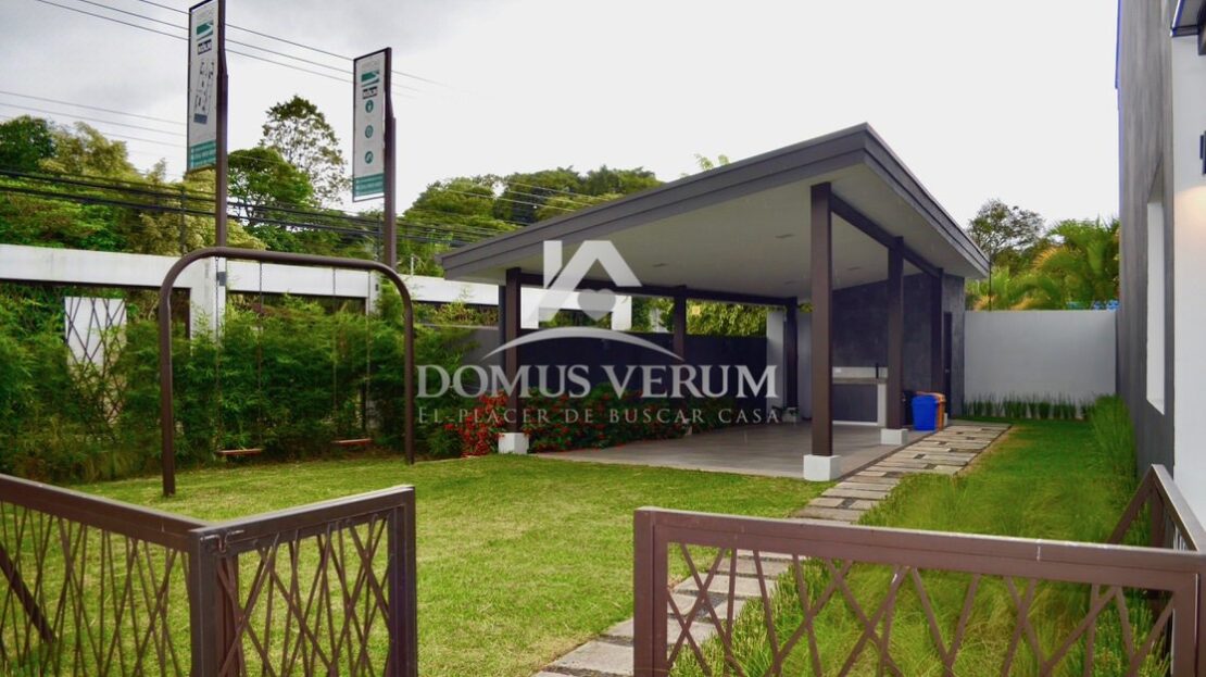 Condominios en Venta en San Antonio de Desamparados