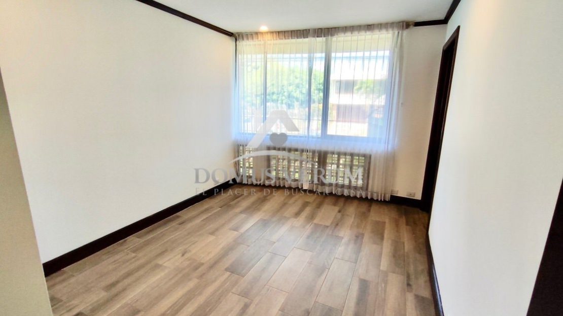 Apartamento en Venta de 2 habitaciones en Rohrmoser san jose