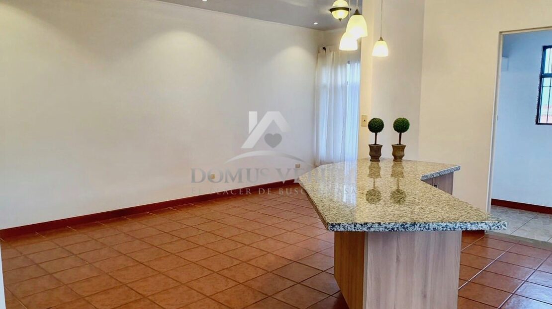 Venta de Casas en el Centro de Santo Domingo de Heredia