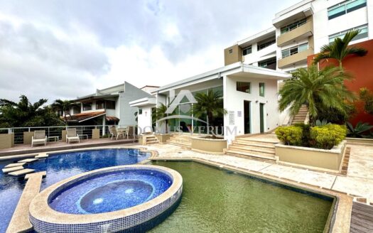 Alquiler de Apartamento Amueblado en Guachipelín de Escazú con Hermosas Vistas